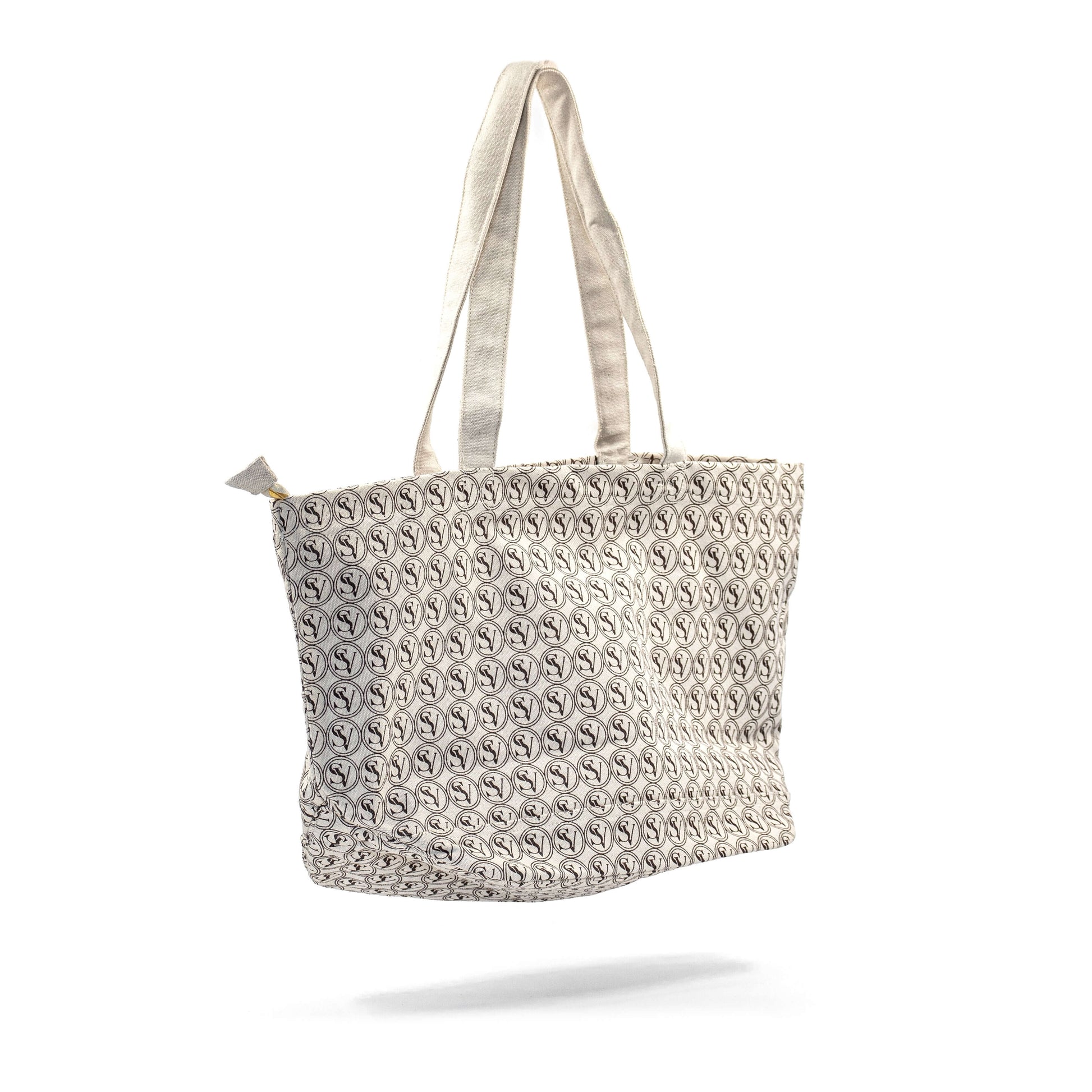 Glamour Grocery Shopper Bag in canvas with black handles and elegant typography, ideal for everyday shopping and eco-conscious fashion.