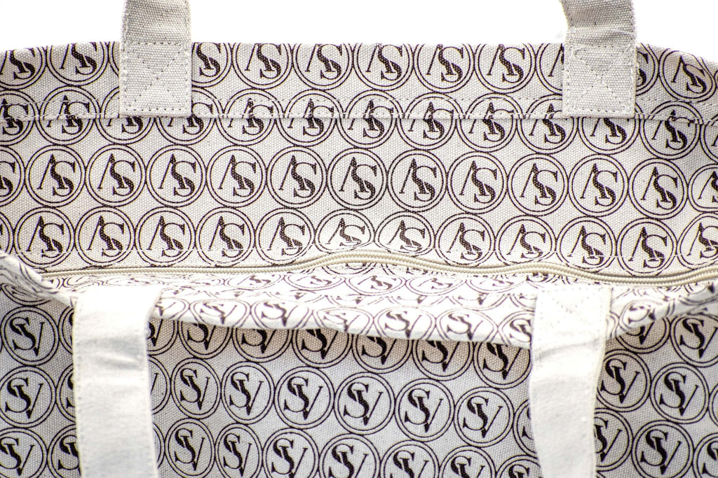 Glamour Grocery Shopper Bag in canvas with black handles and elegant typography, ideal for everyday shopping and eco-conscious fashion.