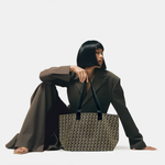 SV Signature Shoulder Bag (Black)